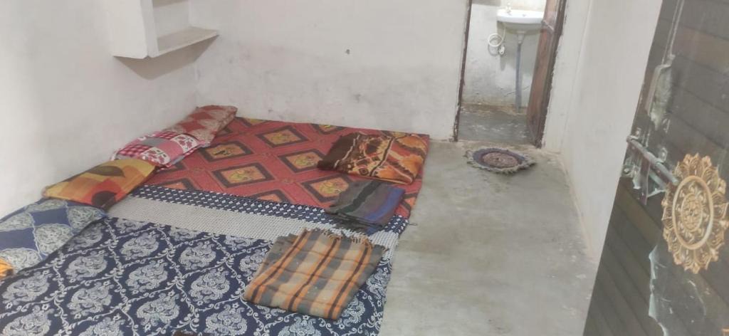 Vrindavan House | श्री बांकेबिहारी सेवाधाम होमस्टे