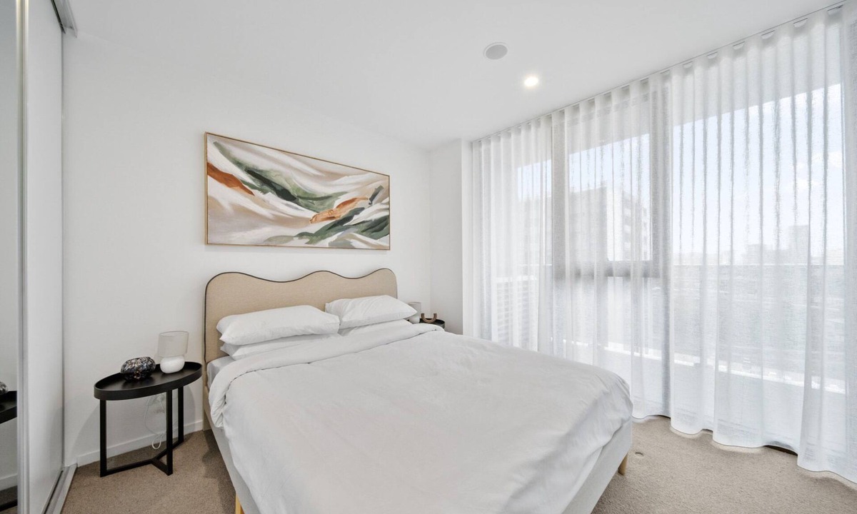 Phillip Apartment | 2-Bed Haven: Impeccable Interiors & Chic Amenities
