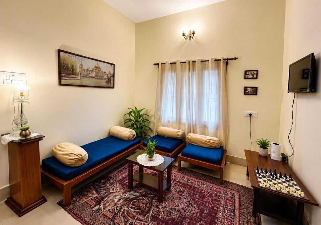 Kolkata Apartment | 2 BHK Vintage Kolkata Apartment With Free Breakfast