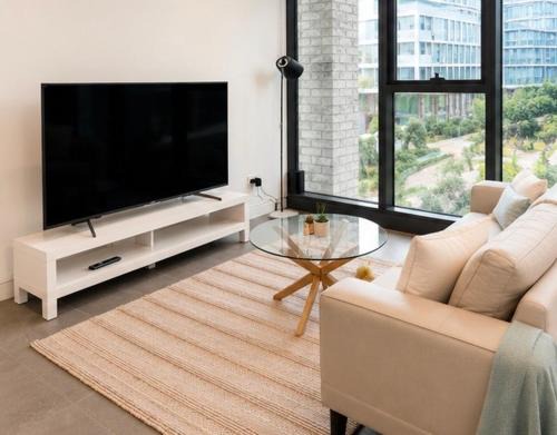 Lidcombe Apartment | 3BR Oasis Olympic Park