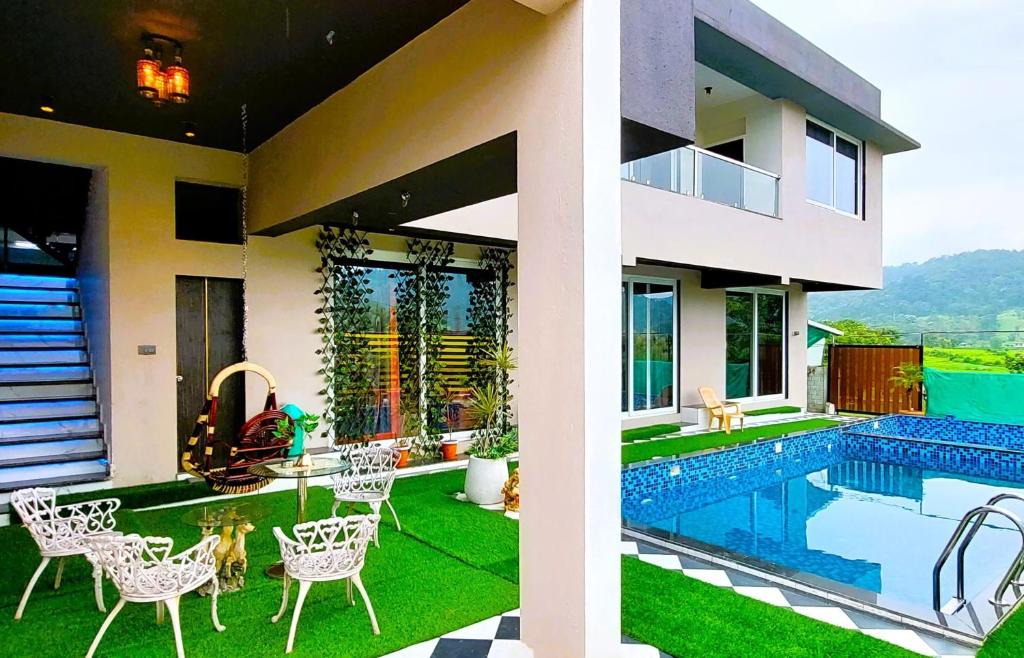 Khodala Villa | 6 Bedroom Luxurious with Private Pool and Meals at Igatpuri, Nashik