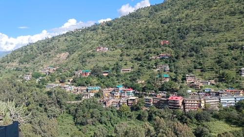 Kumharsain House | Aastik guest House