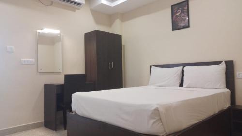 Iyyappanthangal Hotel | AB Residency