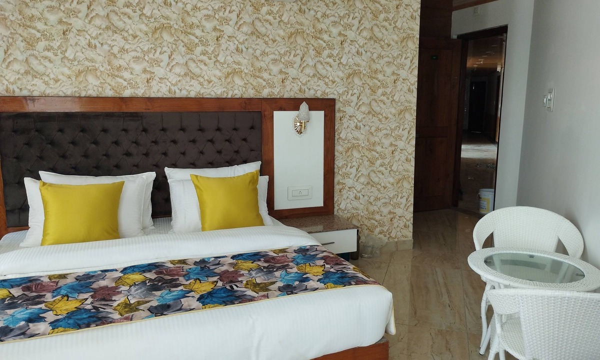 Nagchala Hotel | ABHILASHI INN
