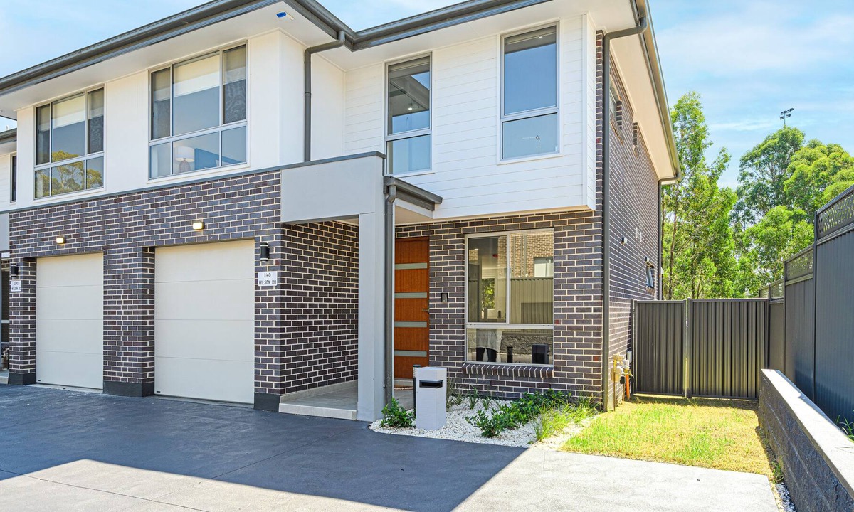 Acacia Gardens House | Acacia Garden 4Br House with Park View & Shopping