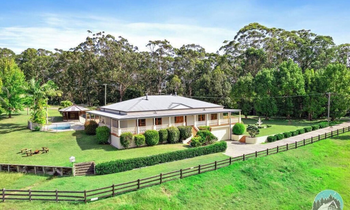 Kangy Angy House | Aircabin - KANGY ANGY - Rural Retreat 4 Bedrooms