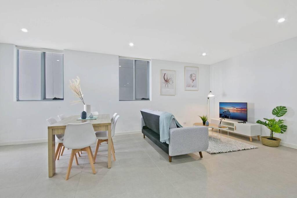 Mascot Apartment | Aircabin｜Mascot｜Spacious & Modern｜Walk to station