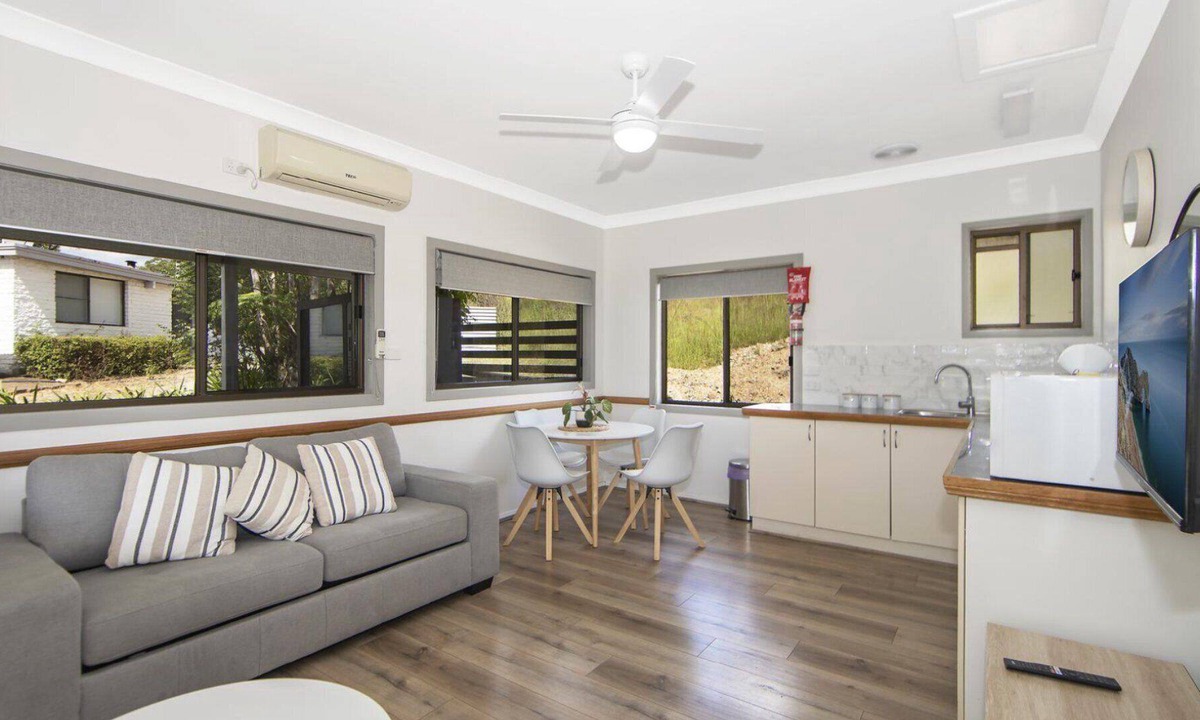 Bundook House | Altamira The Pines, TOP NOTCH