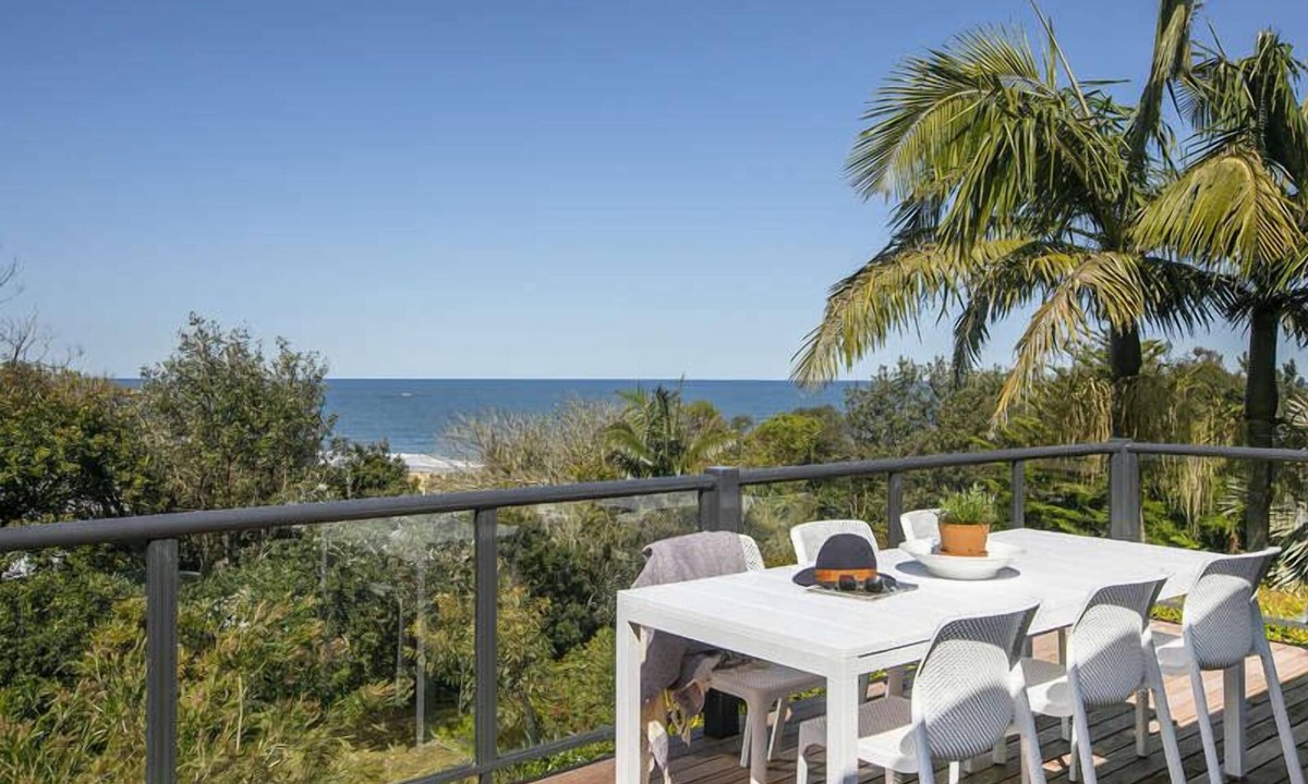 Killcare House | Amazing beach views with a pool. Easy walk to beach and bay