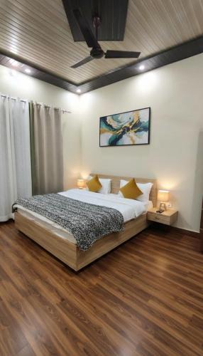 Chamoli Hotel | Amigo's Hotel and Restaurant