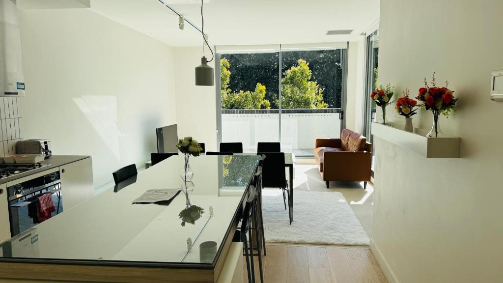Waterloo Apartment | Apartment near CBD & Airport
