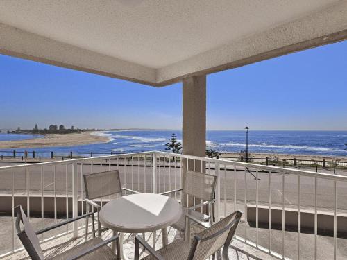 The Entrance Apartment | Apartments in The Entrance, Australia