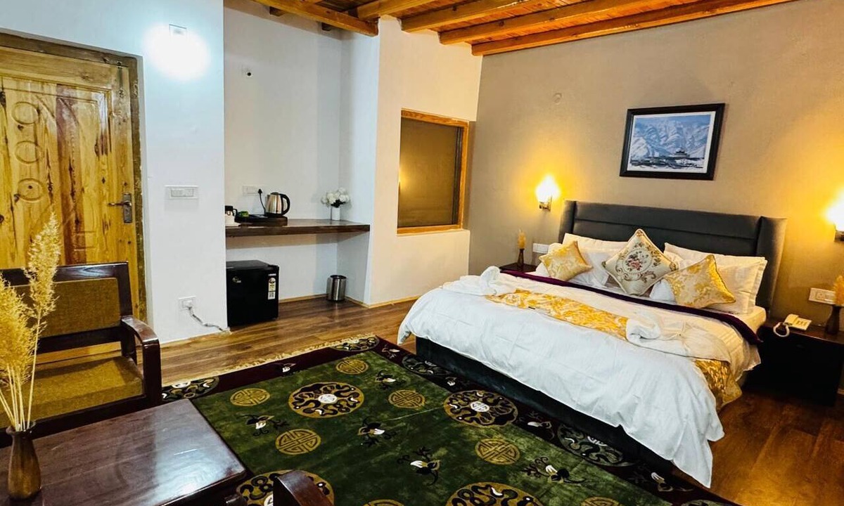 Hundur Resort | Arhat resort