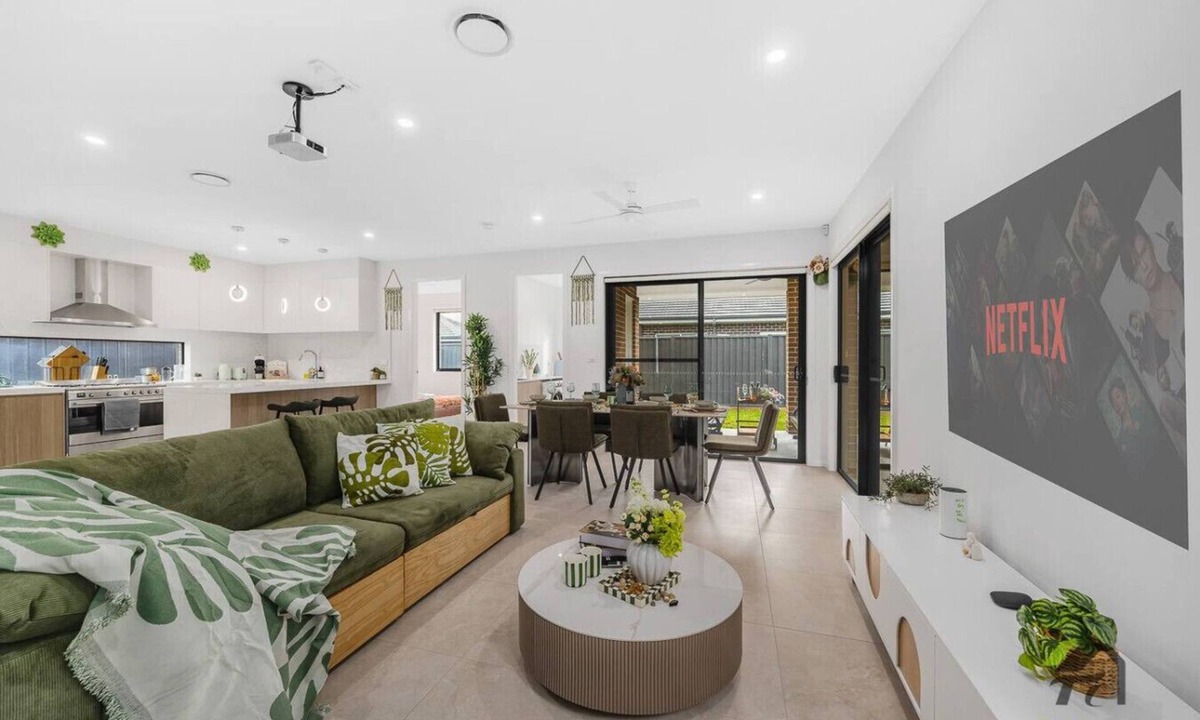 Austral House | Austral 5-Bedroom 2-Storey Villa