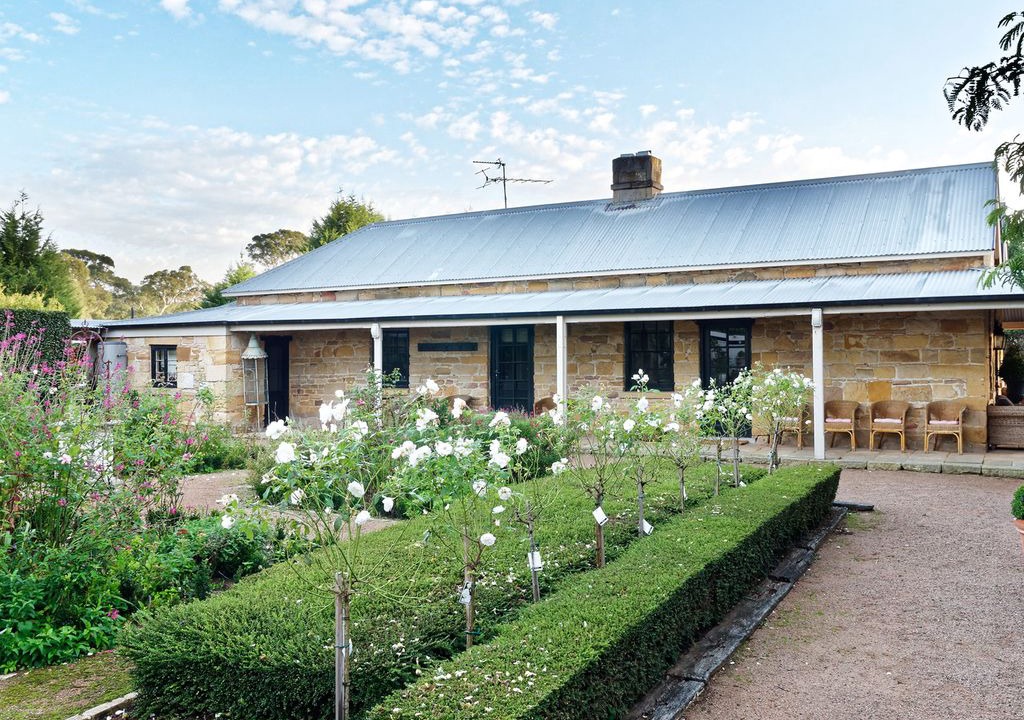 Mittagong House | Aylmerton House + Cottage for 14, Southern Highlands - 4pm Check Out Sundays