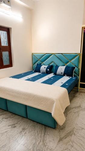 Vrindavan House | Bankey Bihari Spiritual Stay