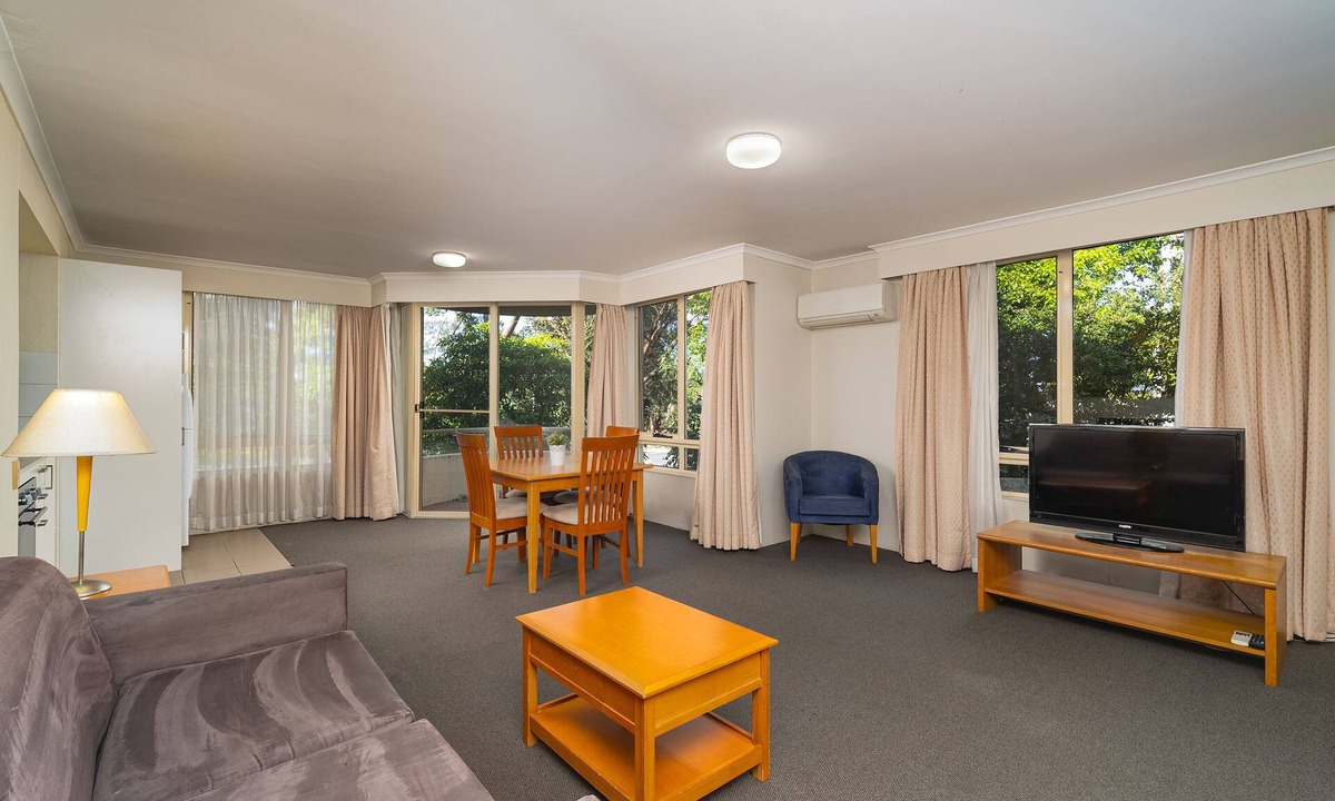 Wahroonga Apartment | Beautiful 1 Bedroom Wahroonga Apartment