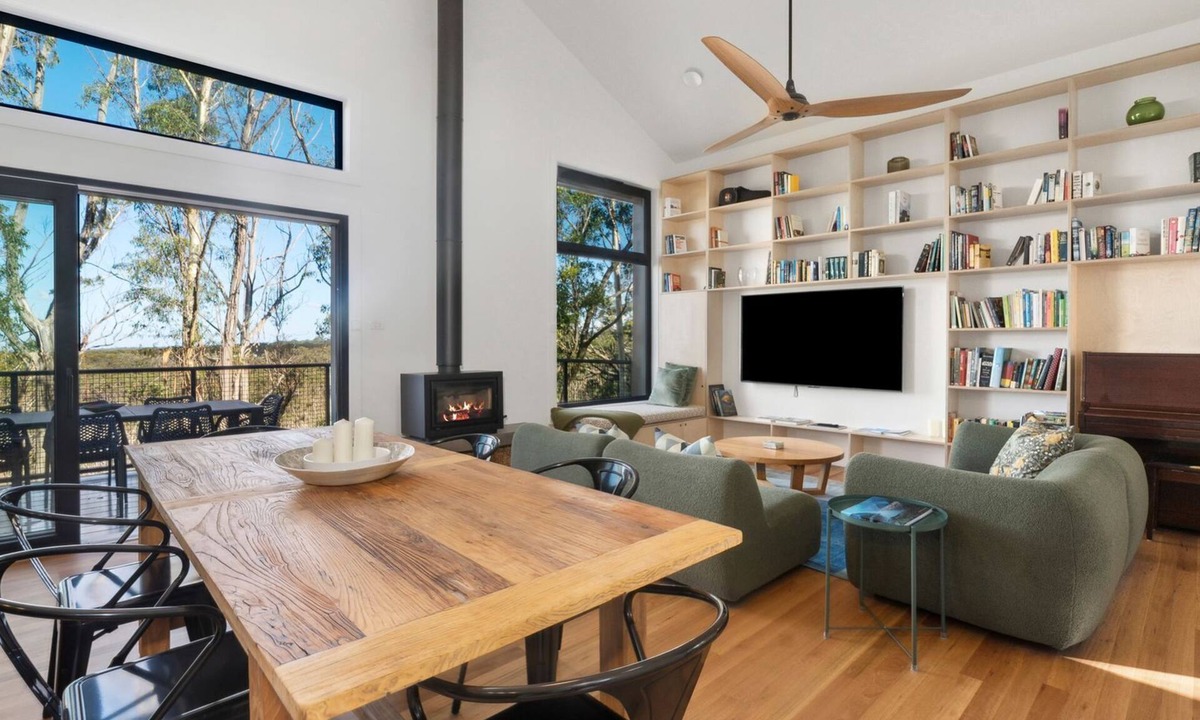 Blackheath House | Birdsong Blackheath captures serene beauty in the picturesque landscape of the Blue Mountains