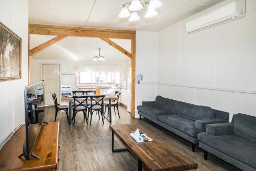 Wallerawang Hotel | Black Gold Motel