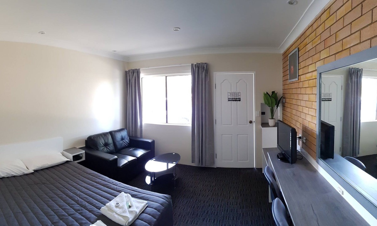 Blayney Hotel | Blayney Goldfields Motor Inn
