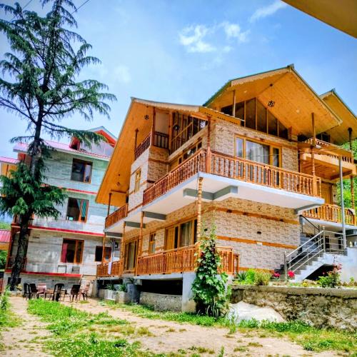 Ghiyagi Hotel | Blooming paradise stay