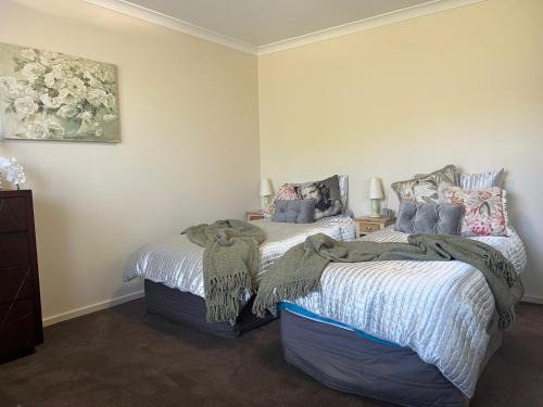 Penguin Bed & Breakfast | Blue Iris
