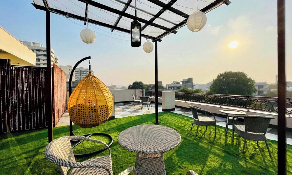 Gurugram Apartment | BluO Studio 2 GolfCourseRoadGymBalcony