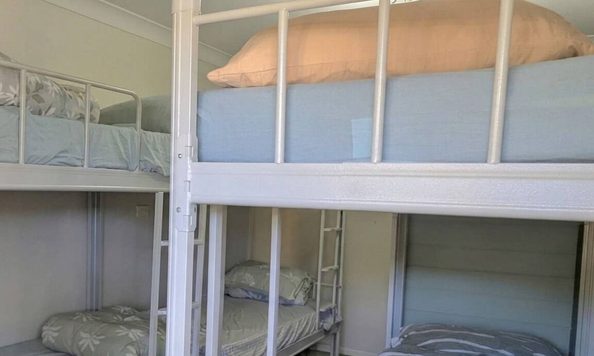 Ashcroft Hostel | Book a Bed in 6 Beds Mixed Dormitory