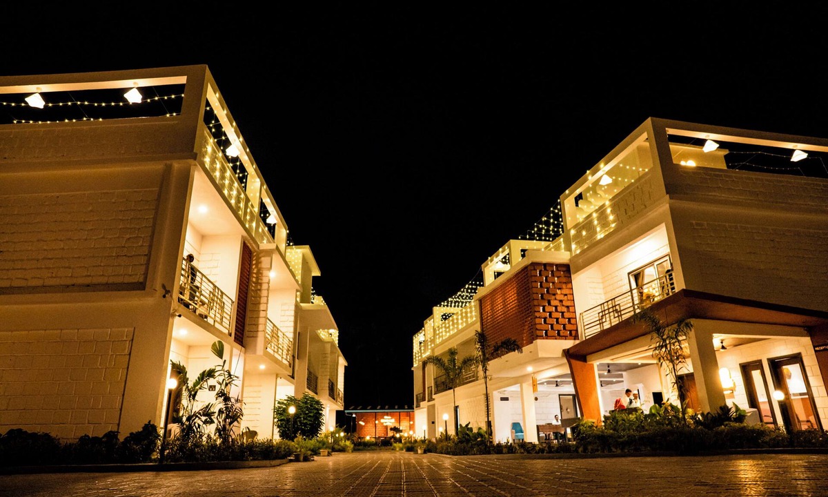 Mhsala Resort | Breeze Inn Beach Resort