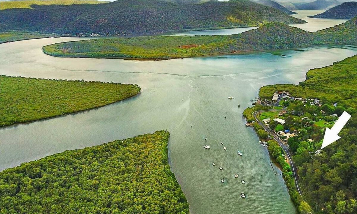 Spencer House | Bush Retreat on the Hawkesbury River