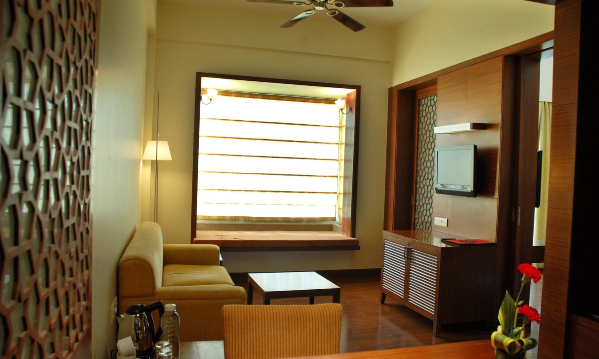 Kukas Hotel | Cambay Grand