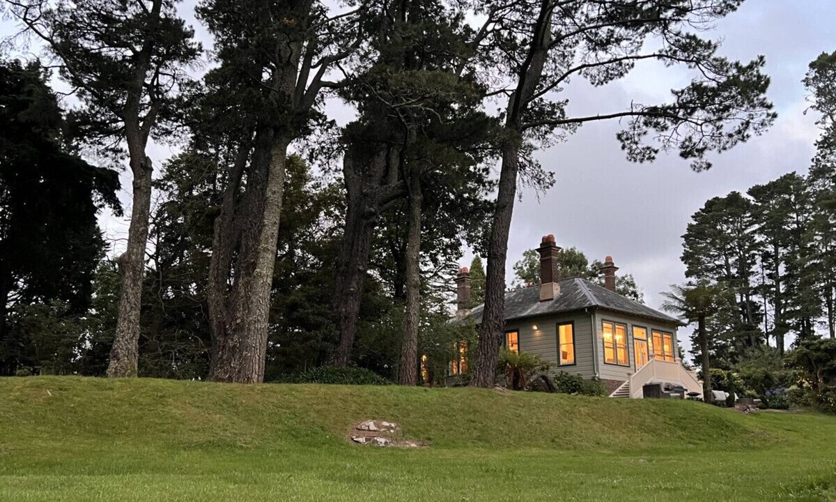 Wentworth Falls House | Carramar House - in the Amphitheatre of Nature