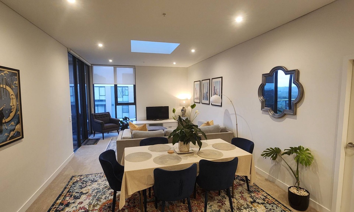 North Ryde Apartment | Centrale Metro Penthouse Views Parking