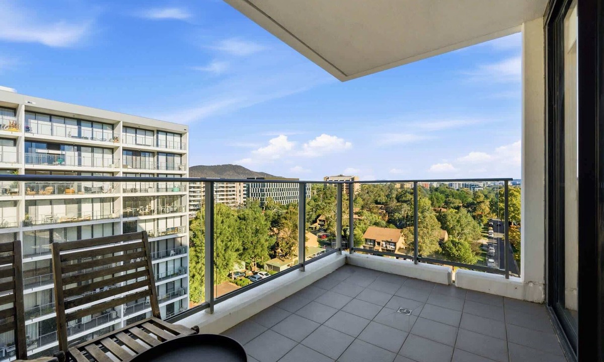 Lyneham Apartment | Charming 2BR Apartment Near Canberra’s Attractions