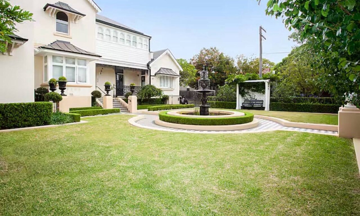 Lewisham Apartment | Chic Studio With Patio 20 min From CBD