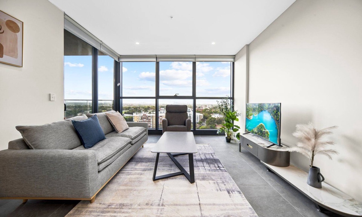 Strathfield Apartment | City&Bridge View 2 Bed+Study | Homebush