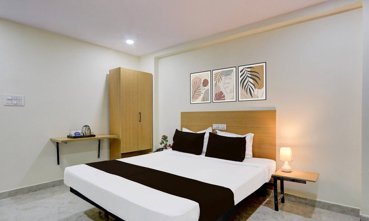 Kukatpally Housing Board Colony House | Classic Hotel SV Royal Inn