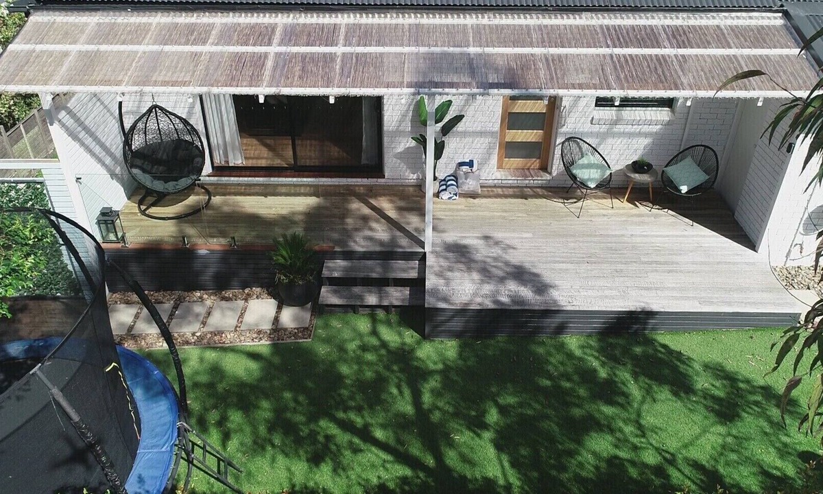 Mona Vale House | Coastal 3 Bedroom House With Private Oasis