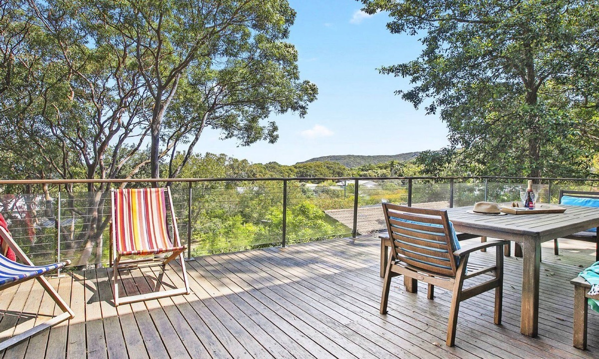 Killcare House | Coastal Tree House, Sea Views & National Parks