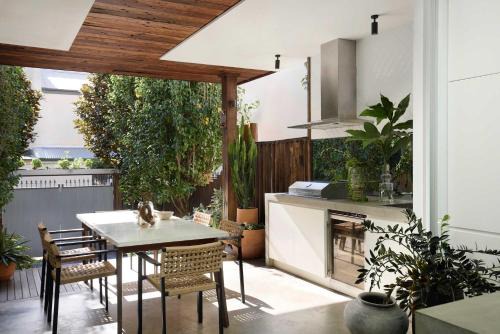 Woolloomooloo House | Collected Places Woolloomooloo The heart of Syd