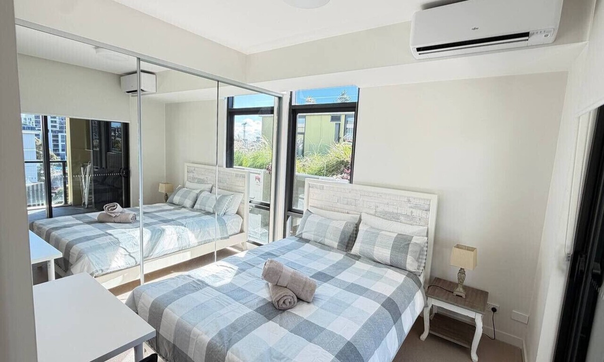Zetland Apartment | Comfortable 2BR Apartment in Zetland | Quiet & Convenient