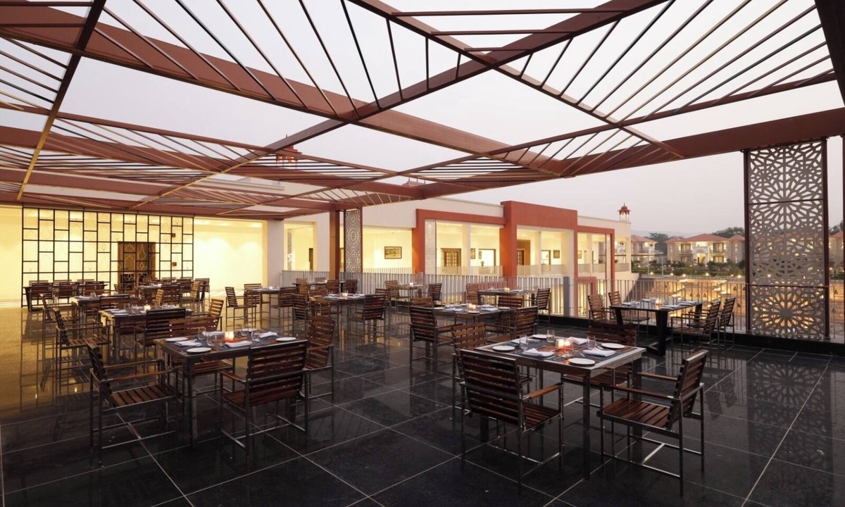 DLF Phase 3 Hotel | Corporate Stay