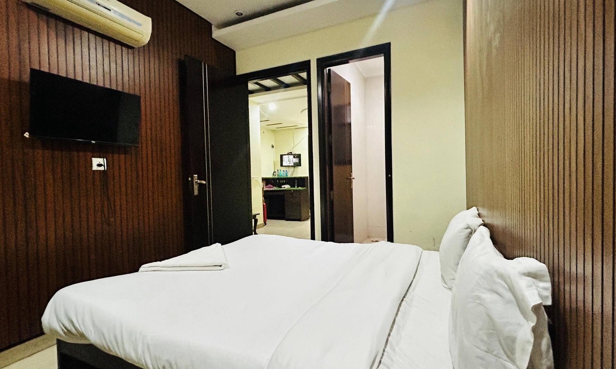Sector 39 Hotel | Corporate Stayz
