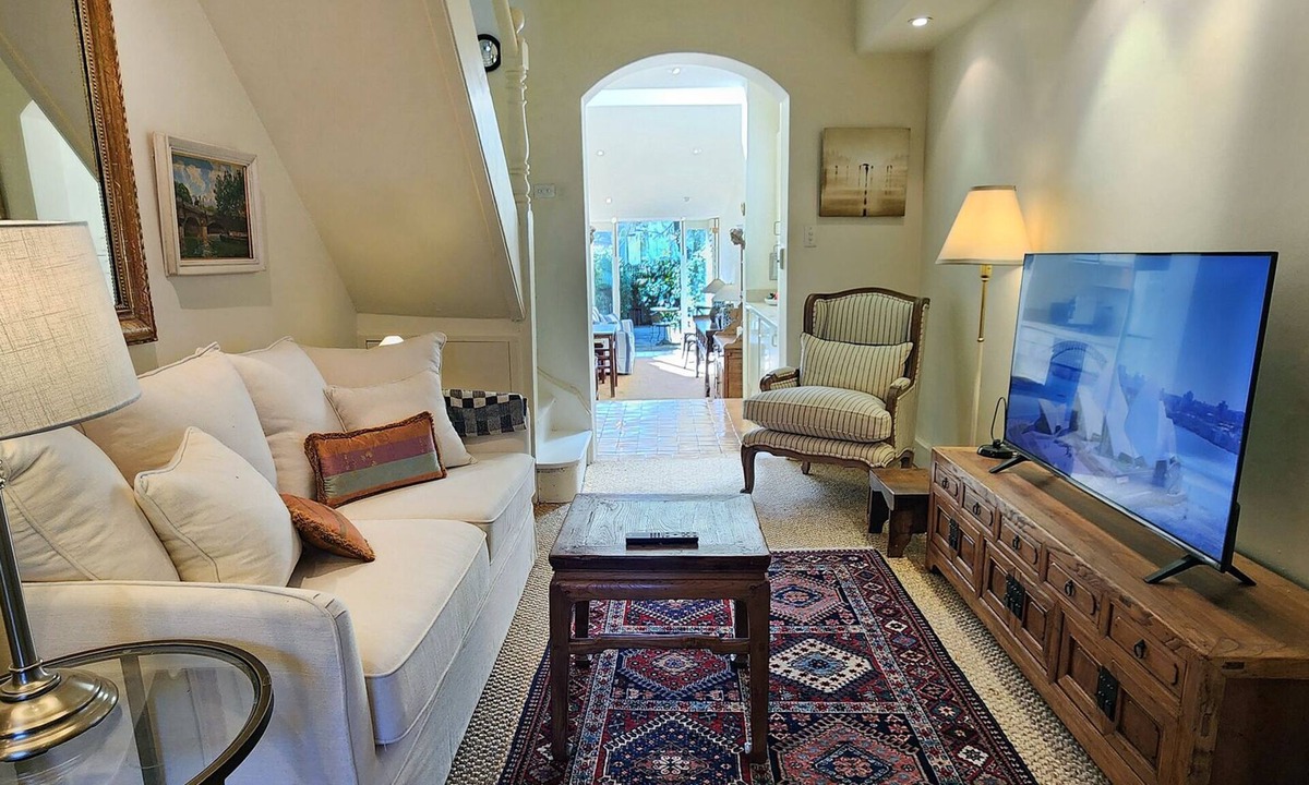 Paddington House | Cosy Character Home with Heritage Elegance