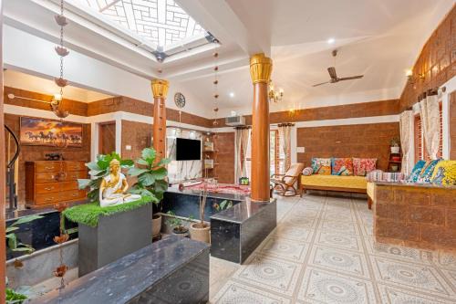 Doddaballapur Villa | Courtyard Banyan Rustic 2 BHK villa with pool, gazebo By ELIVAAS Signature