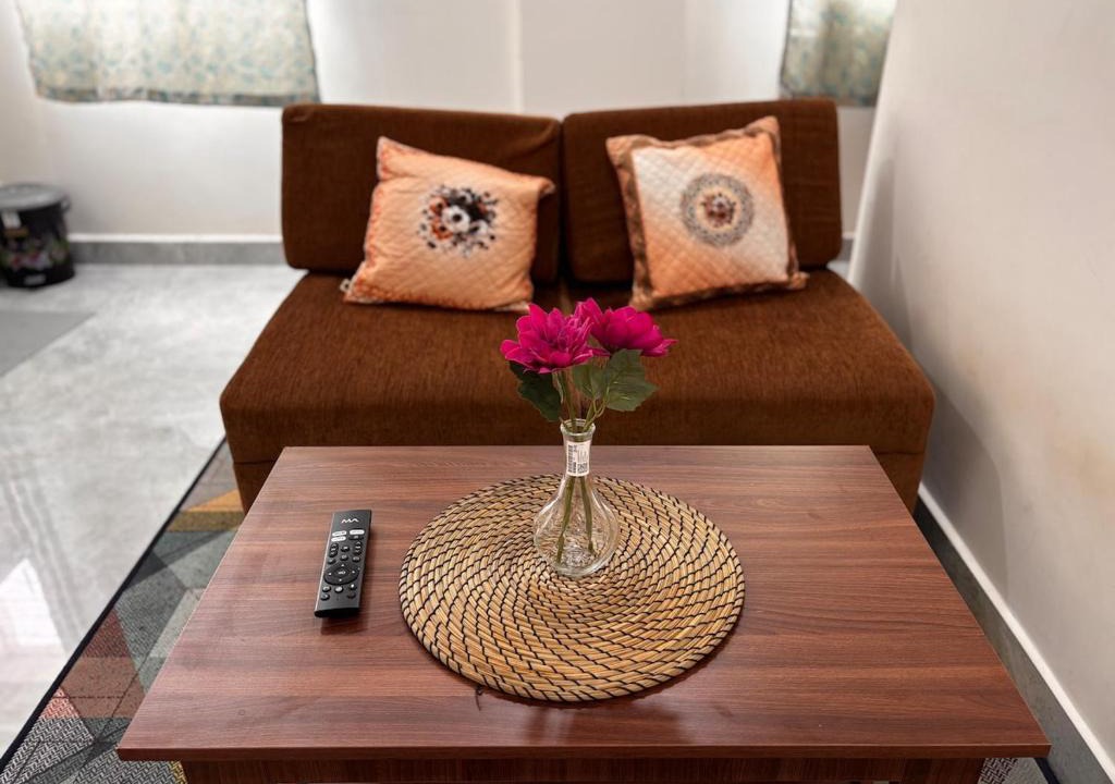 Hyderabad Apartment | Cozy 1BHK Retreat - A Conmfortable space F3