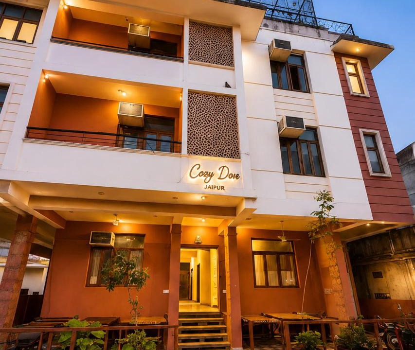 Amer Fort Road Hotel | Cozy Den