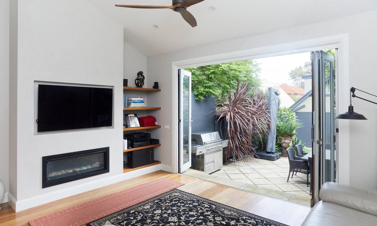 Lane Cove West House | Crows Nest - ER125 - Ernest Street - Stylish 3BR Home with Garden Garage Steps from Crows Nest Dining