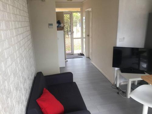 Dickson House | Dana-Private Room in a Shared House-Close to City & ANU-3