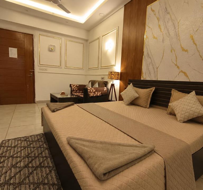Noida Apartment | Darshana Studios - Fully Furnished
